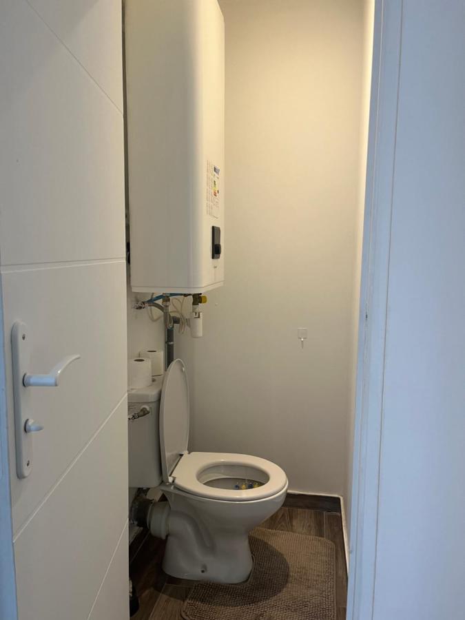 Appartement 4 Personnes, Aeroport Marseille Marignane Exterior photo